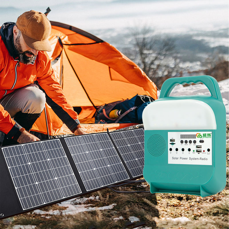 Radio portative de torche de lampe de camping de kits à la maison solaires de système d'éclairage de lumière de LED
