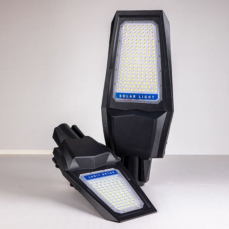 Le réverbère IP65 solaire imperméable a intégré tous dans une batterie au lithium menée de jardin de route