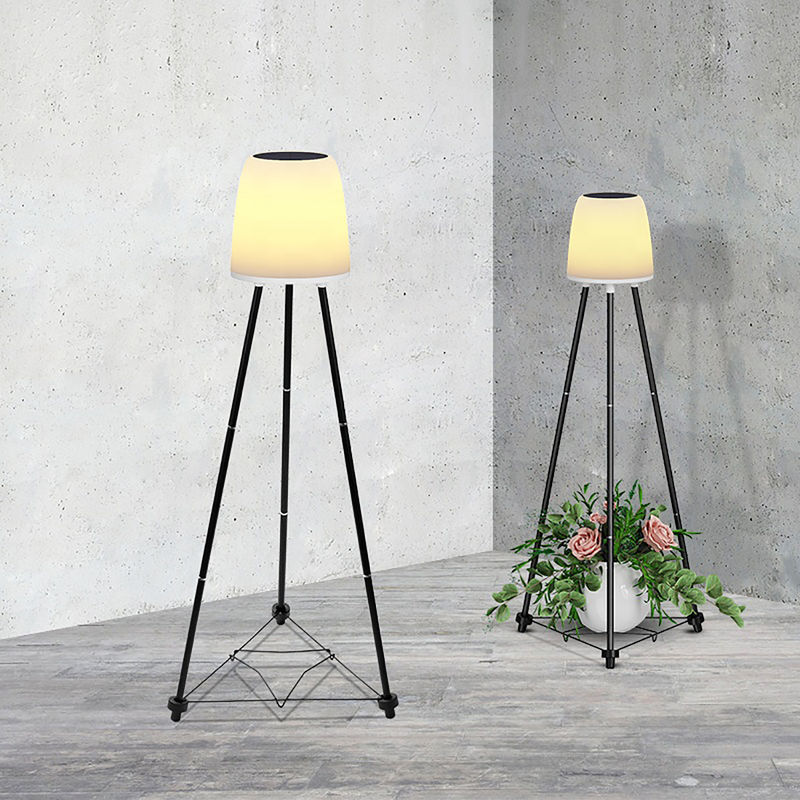 0.2W 9.4KG Lampes solaires décoratives IP54 imperméable à l'eau 1.2V 46*42.5*42.5CM