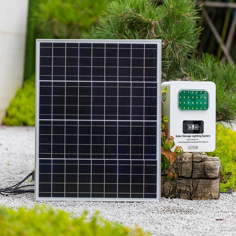 Générateurs solaires portables de 12V 25AH de capacité de batterie pour une application polyvalente