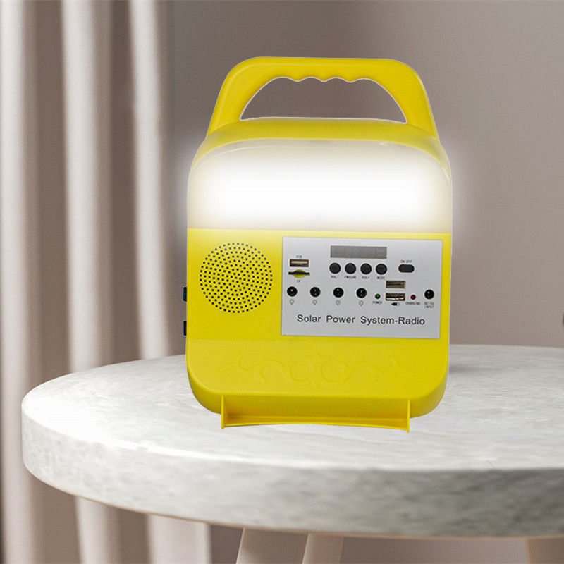 Le chargeur solaire de système d'éclairage d'énergie solaire avec les panneaux solaires portatifs par radio lambrissent le système solaire