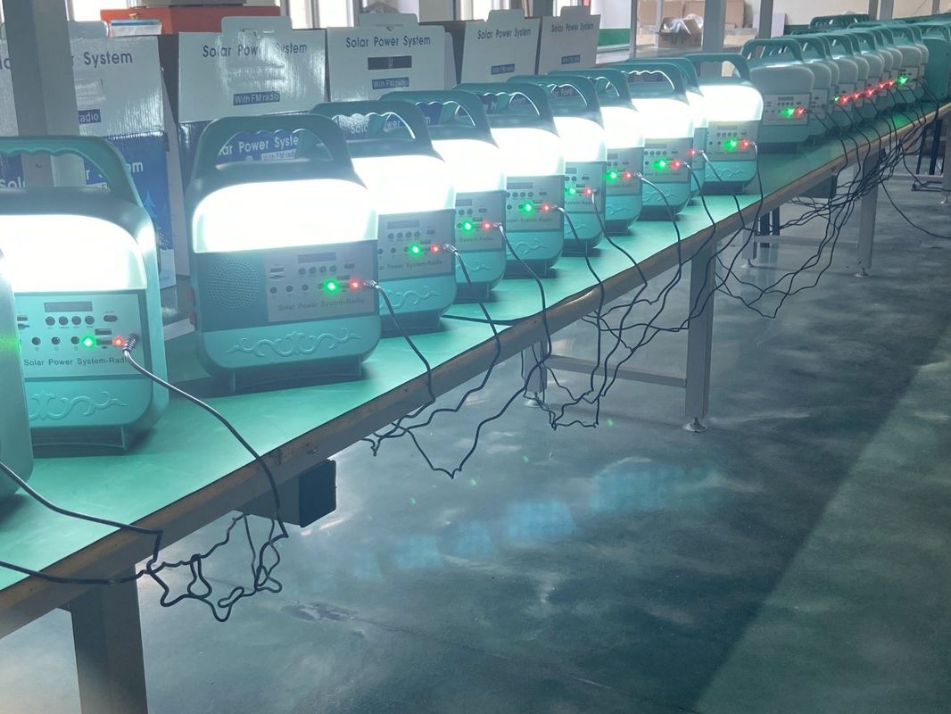 Kits de allumage solaires portatifs/panneaux solaires pour le système d'éclairage à la maison SRE-583