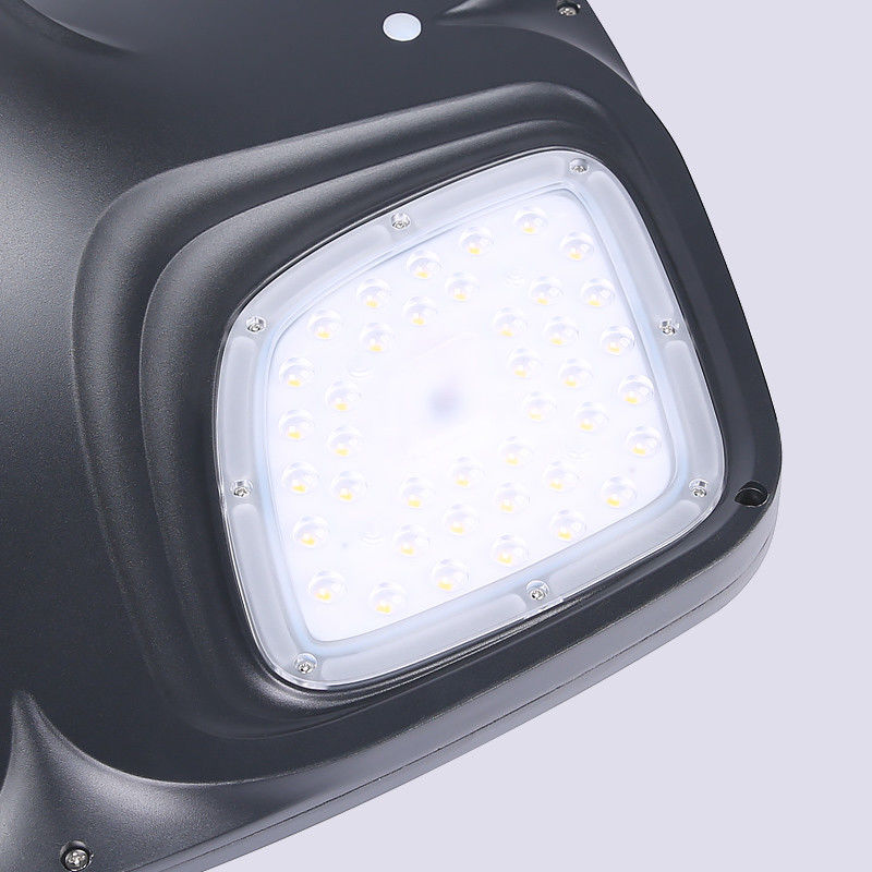 IP65 le réverbère solaire de fonte d'aluminium tout dans les lumières solaires d'un jardin d'UFO 40W