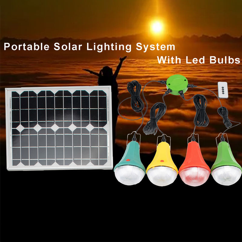 CE ROHS 11-30Hrs 4PCS Lampes au lithium Système solaire pour l'éclairage domestique Prix Lumière extérieure à énergie solaire intégrée