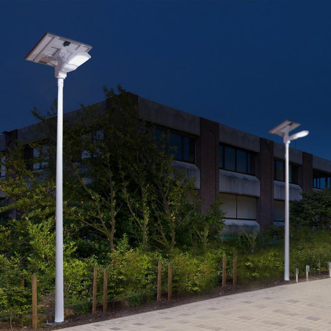 Les lumières globales de lever de soleil, énergie de la lumière imperméable extérieure lumineuse superbe solaire de réverbère ont intégré Polonais photovoltaïque LED allumant le réverbère