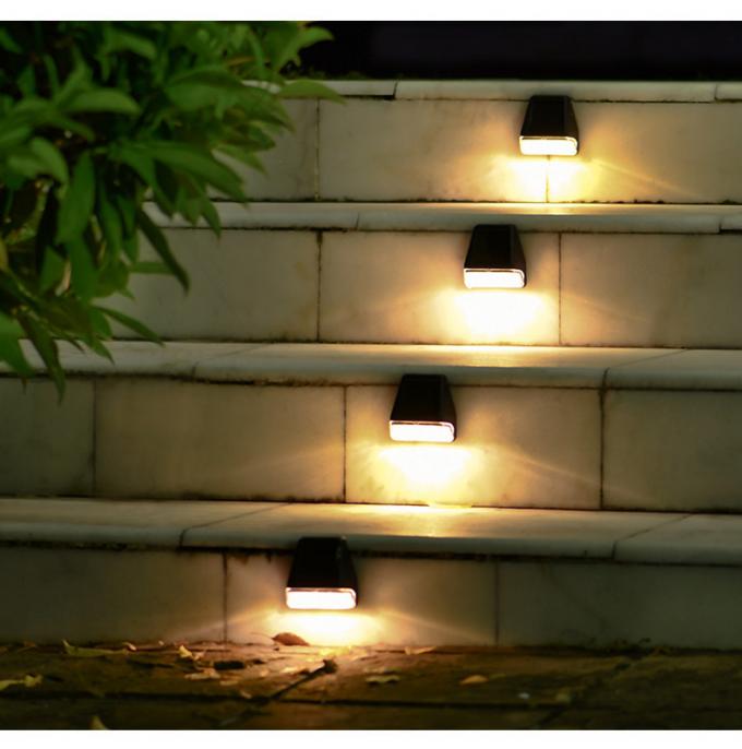 Barrière 2LED Light solaire extérieure actionnée solaire de Decking de chemin d'étape de lampe de Wall Lights Garden de barrière