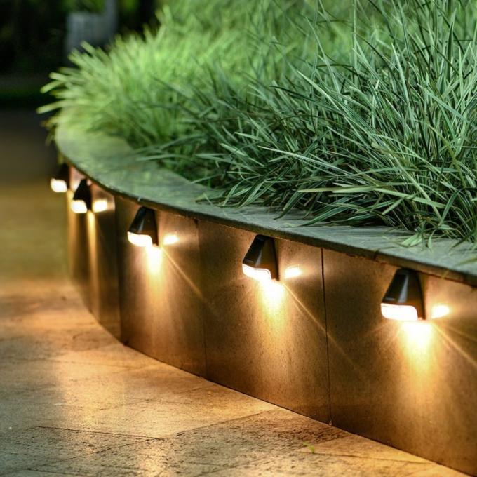 Barrière 2LED Light solaire extérieure actionnée solaire de Decking de chemin d'étape de lampe de Wall Lights Garden de barrière